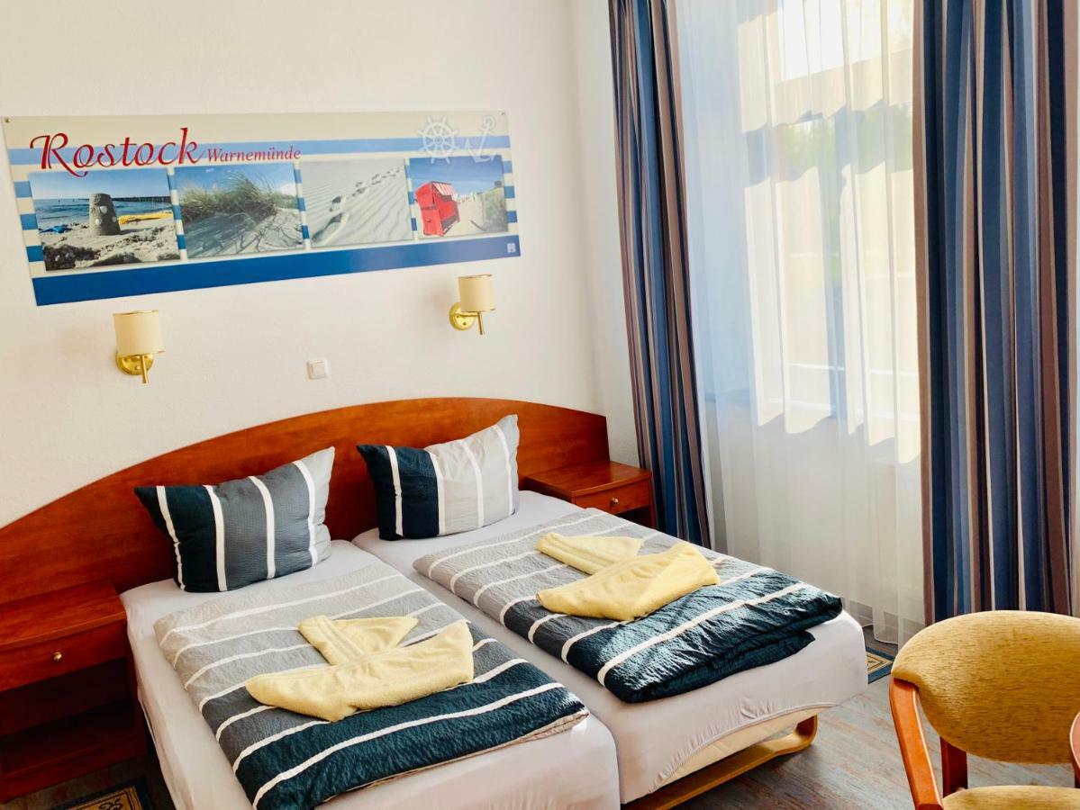 Hotel-Pension "Petridamm" 罗斯托克 外观 照片
